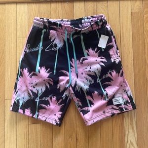 Men’s vibrant palm tree shorts
